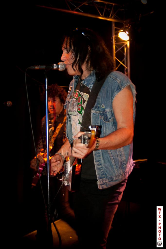 THE FUZZTONES + CREATURES OF KONTRAST le 17.04.2012-24