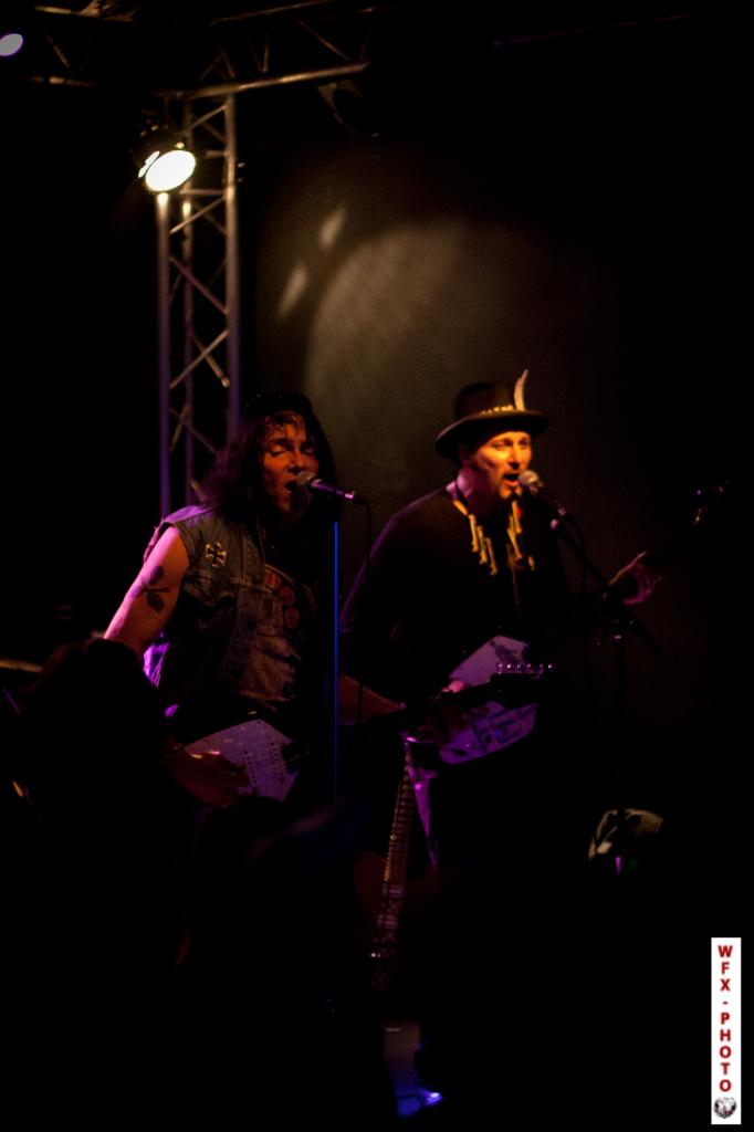 THE FUZZTONES + CREATURES OF KONTRAST le 17.04.2012-33